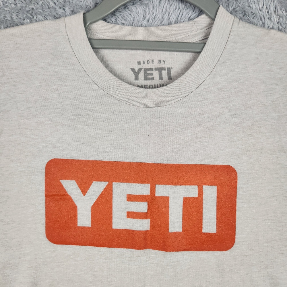 Yeti Shirt Mens Medium Gray Logo Box Graphic Camping Outdoor Tee Hiking Trail